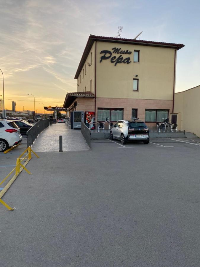 Hostal Meson Pepa Logroño Esterno foto