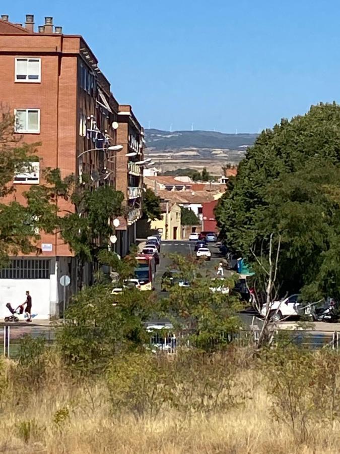 Hostal Meson Pepa Logroño Esterno foto