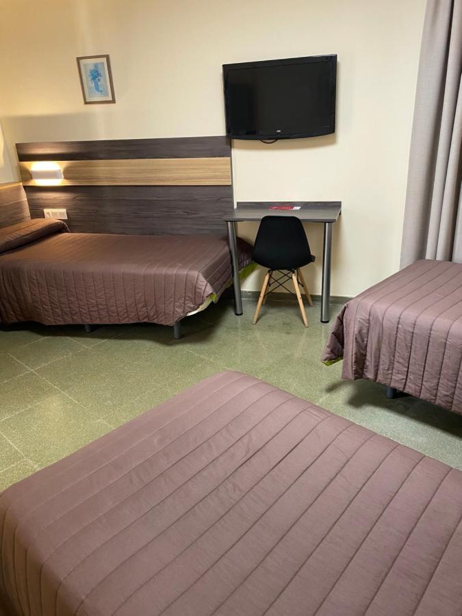 Hostal Meson Pepa Logroño Esterno foto