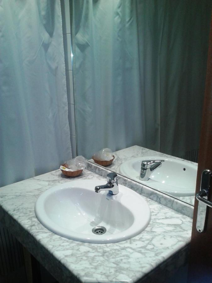 Hostal Meson Pepa Logroño Esterno foto